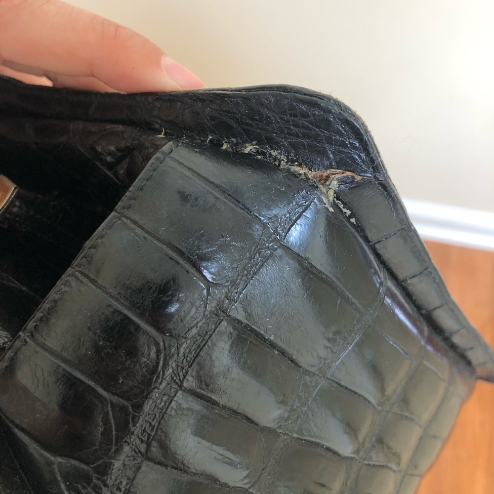 🐊 Saks vintage (genuine) alligator skin bag 🐊 - Picture 11 of 16